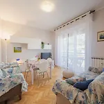 Enrico By Interhome Chiavari